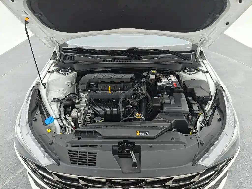 Hyundai Elantra — миниатюра 16