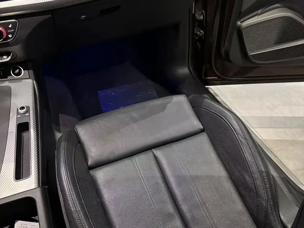 Audi Q5L — миниатюра 10