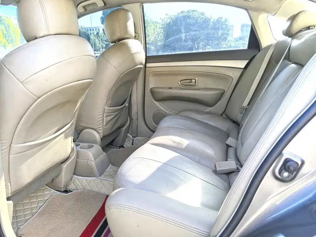 Nissan Sylphy — миниатюра 6