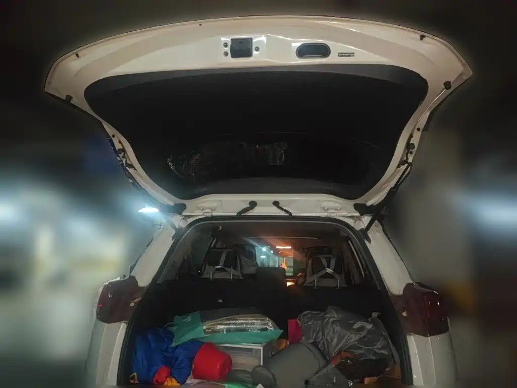 Toyota RAV4 — миниатюра 10