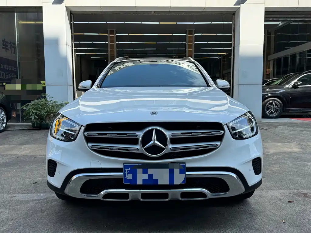 MERCEDES-BENZ GLC