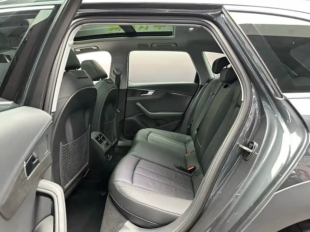 Audi A4 (Import) — миниатюра 5