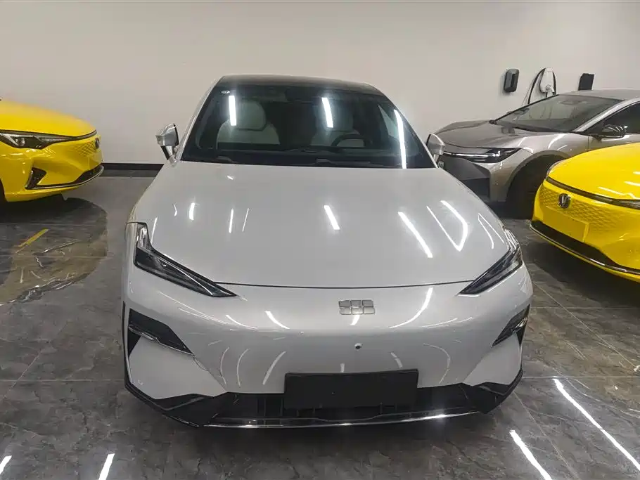 Geely Galaxy Galaxy E8 E8 2024 665km