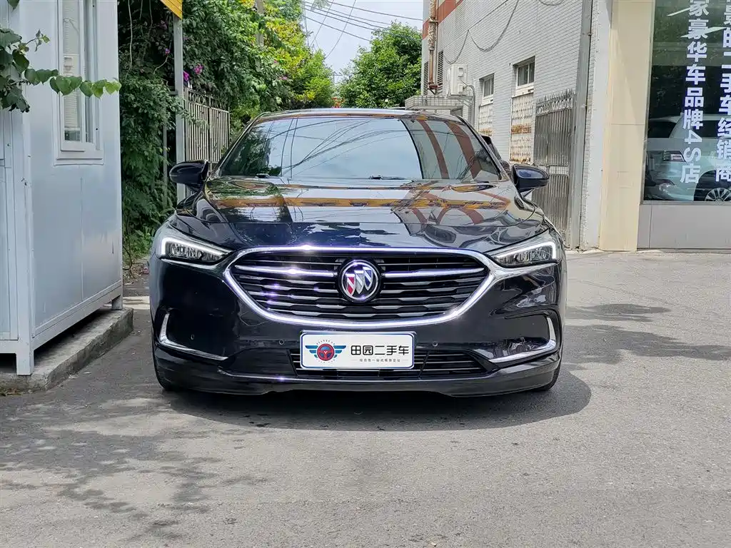 Buick LaCrosse 2021 652T Luxury