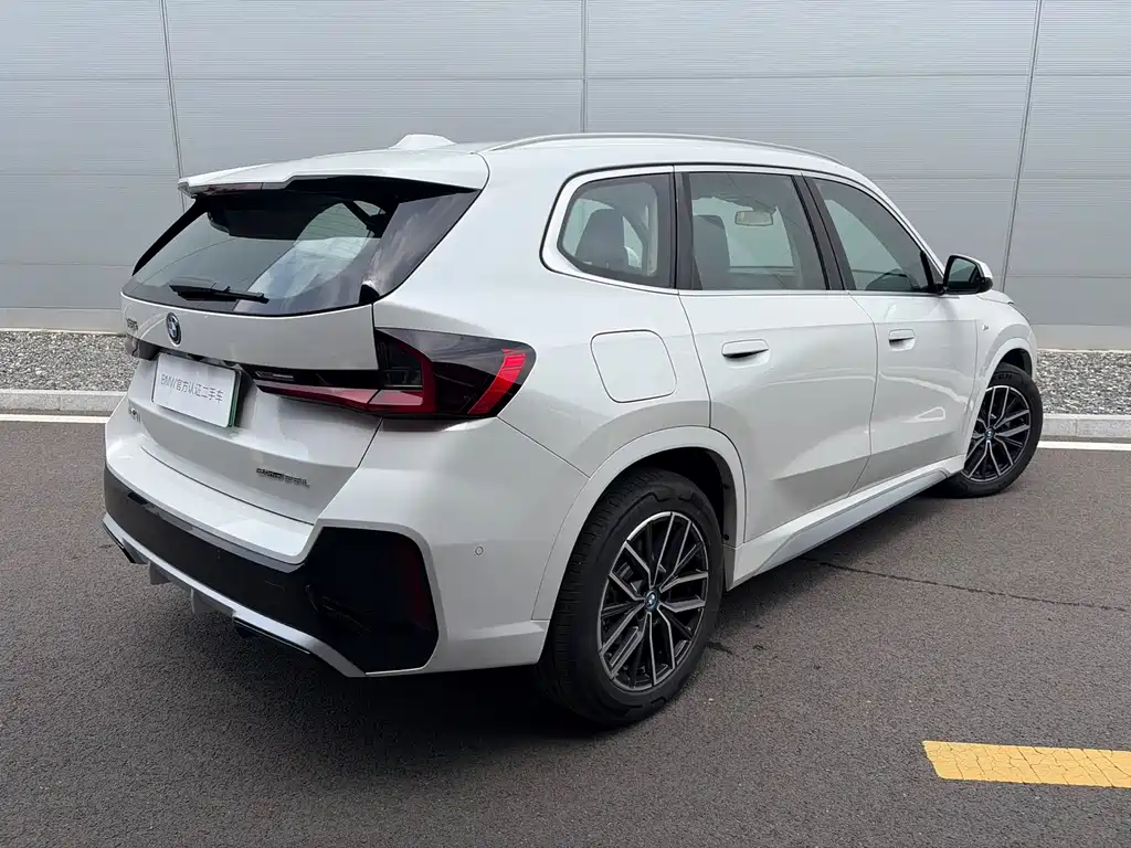 BMW iX1 2025 eDrive25L M Sport