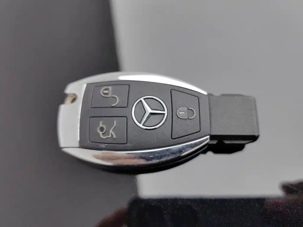 Mercedes-Benz S-Class — миниатюра 19