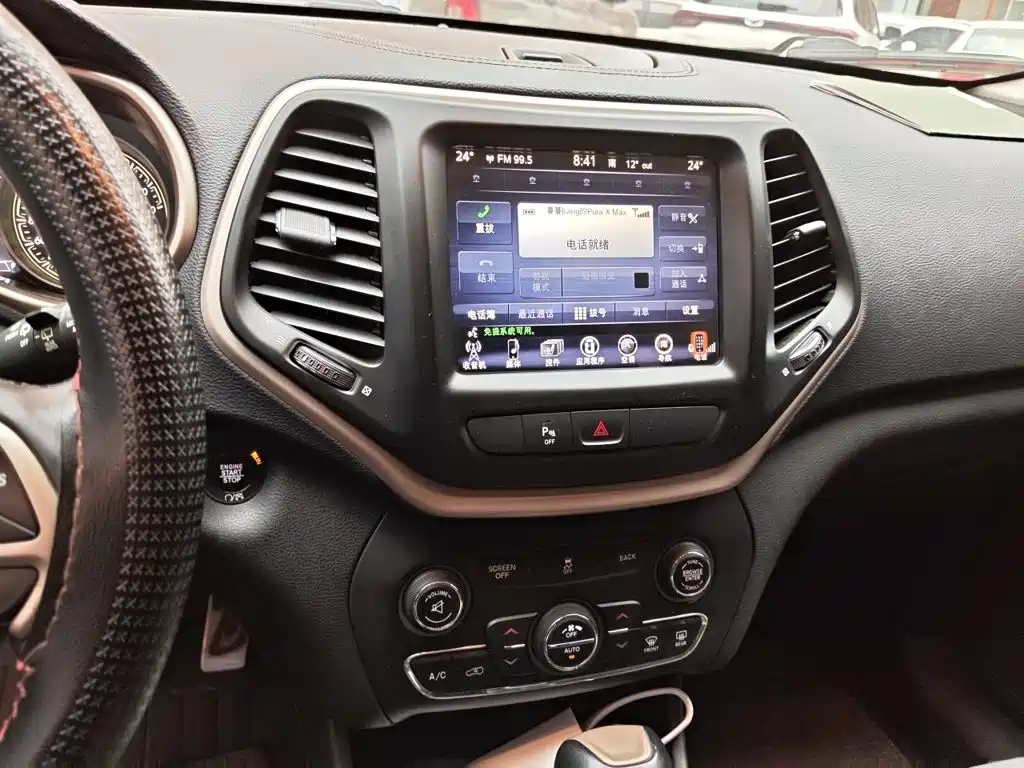 Jeep Cherokee — миниатюра 9