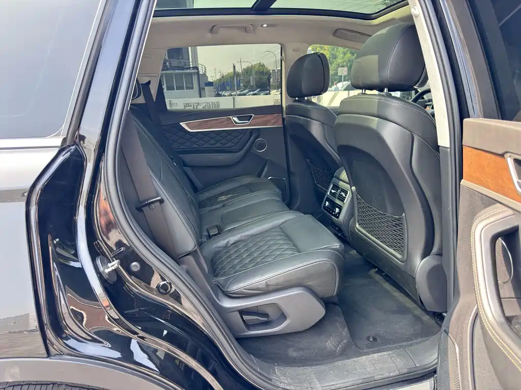 Hongqi Hongqi HS7 — миниатюра 10