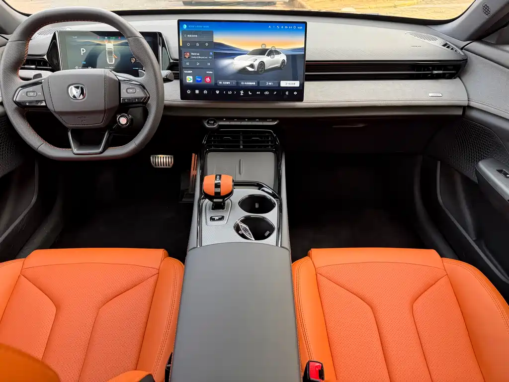 Changan UNI-V 2025 2.0T