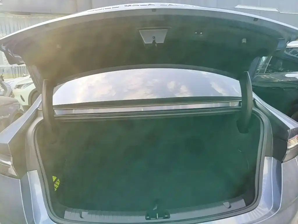 BYD Seal — миниатюра 19
