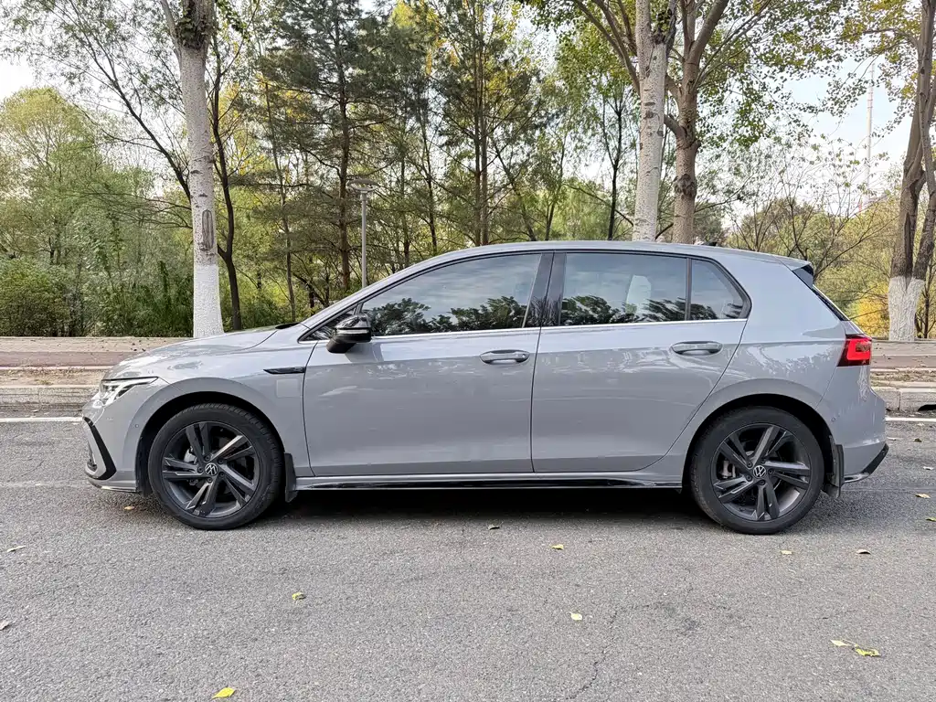 Volkswagen Golf — миниатюра 2