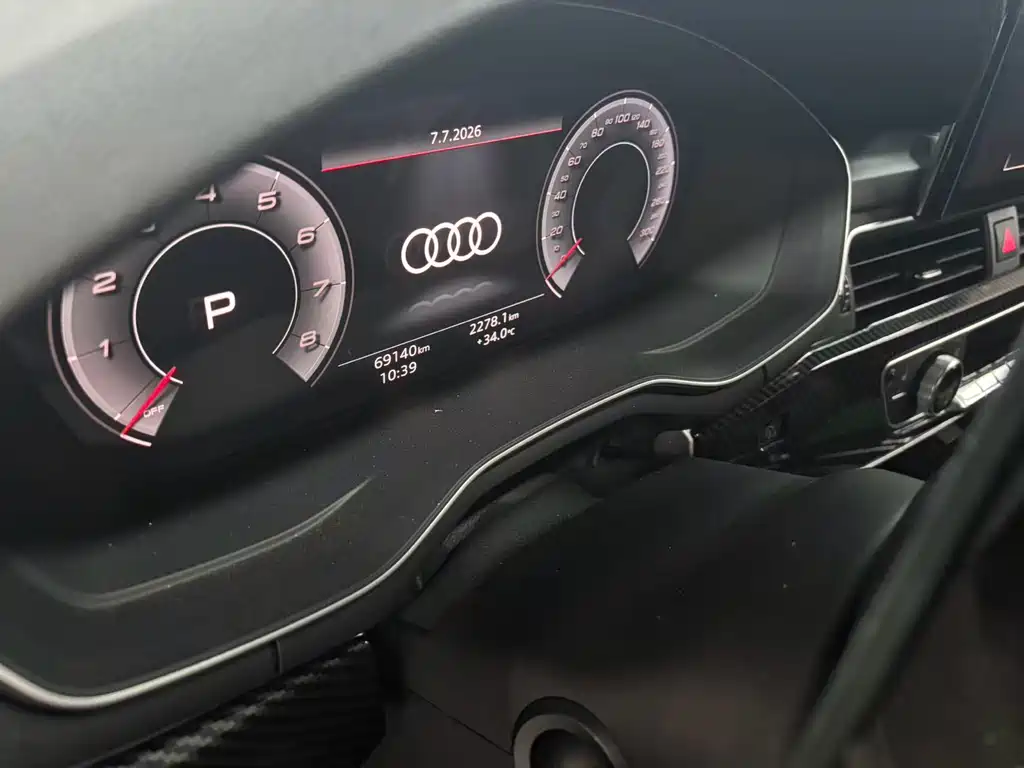 Audi A4L 2020 40 TFSI Fashion