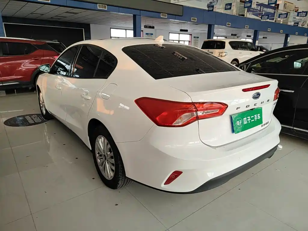 Ford Focus — миниатюра 23