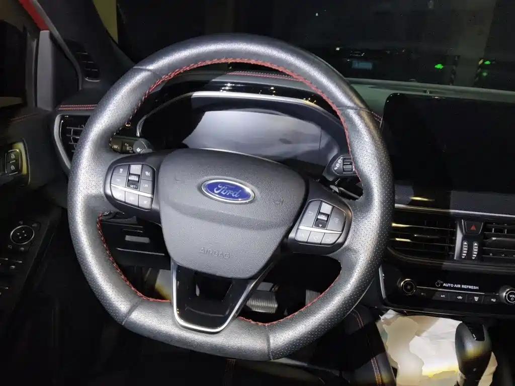 Ford Focus — миниатюра 6