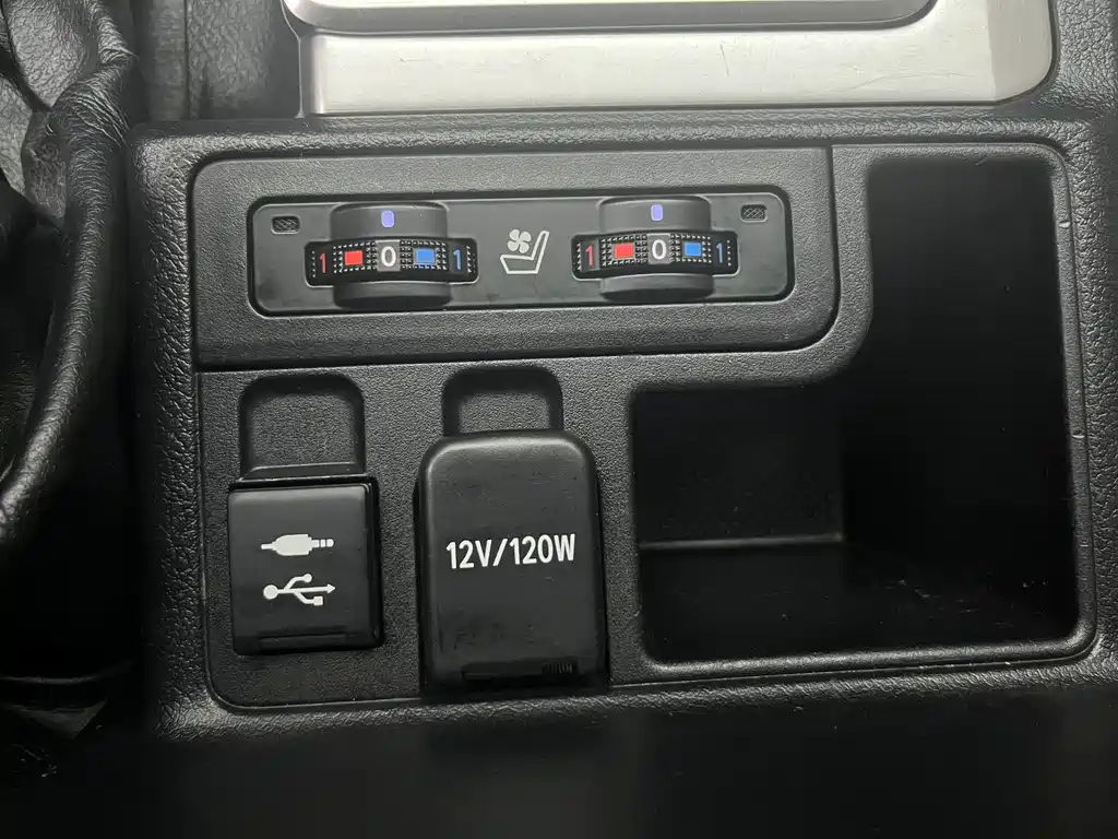 Toyota Prado — миниатюра 9
