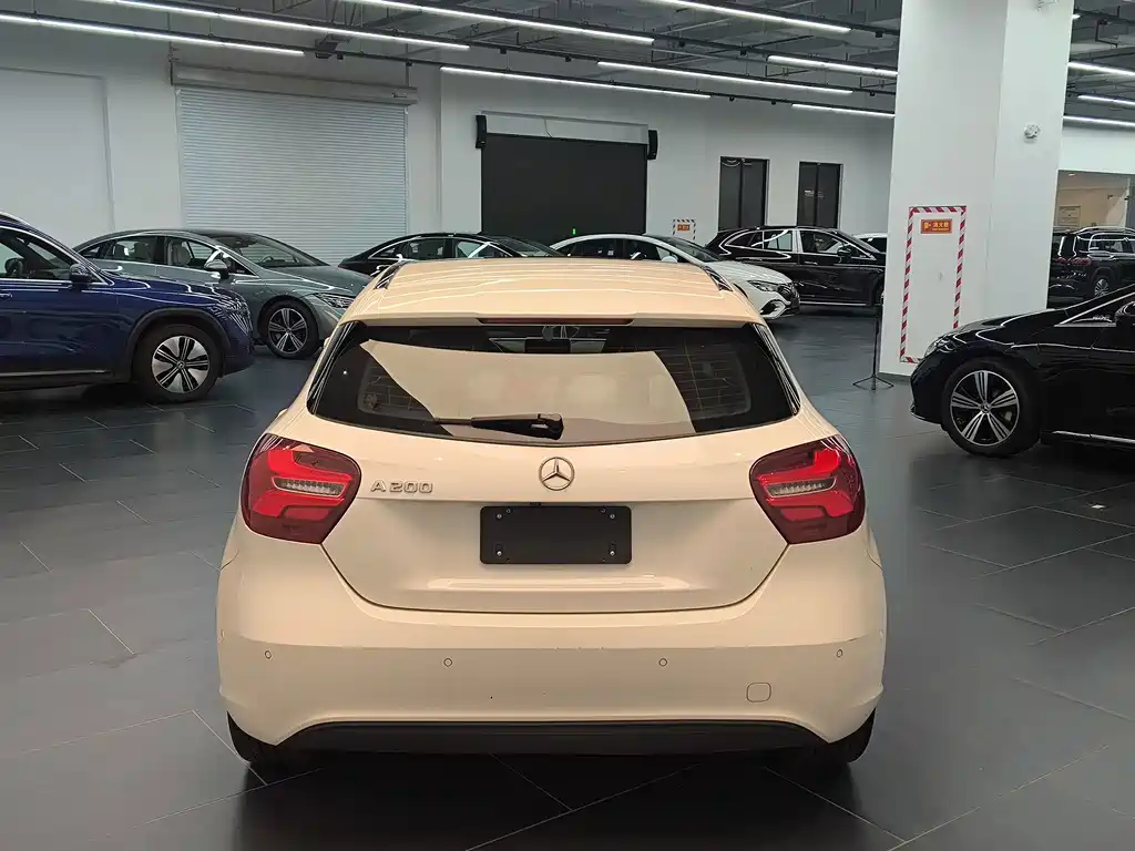 Mercedes-Benz A-Class (Import) — миниатюра 5
