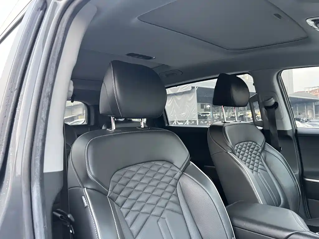 Hyundai Custo — миниатюра 9