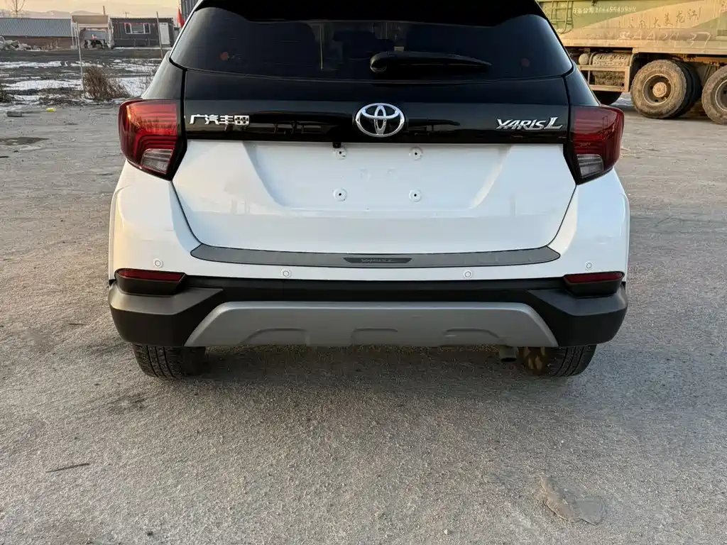 TOYOTA YARIS L ZHIXUAN