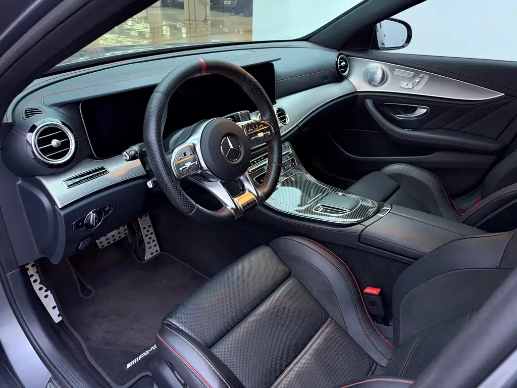 Mercedes-Benz E-Class AMG — миниатюра 10