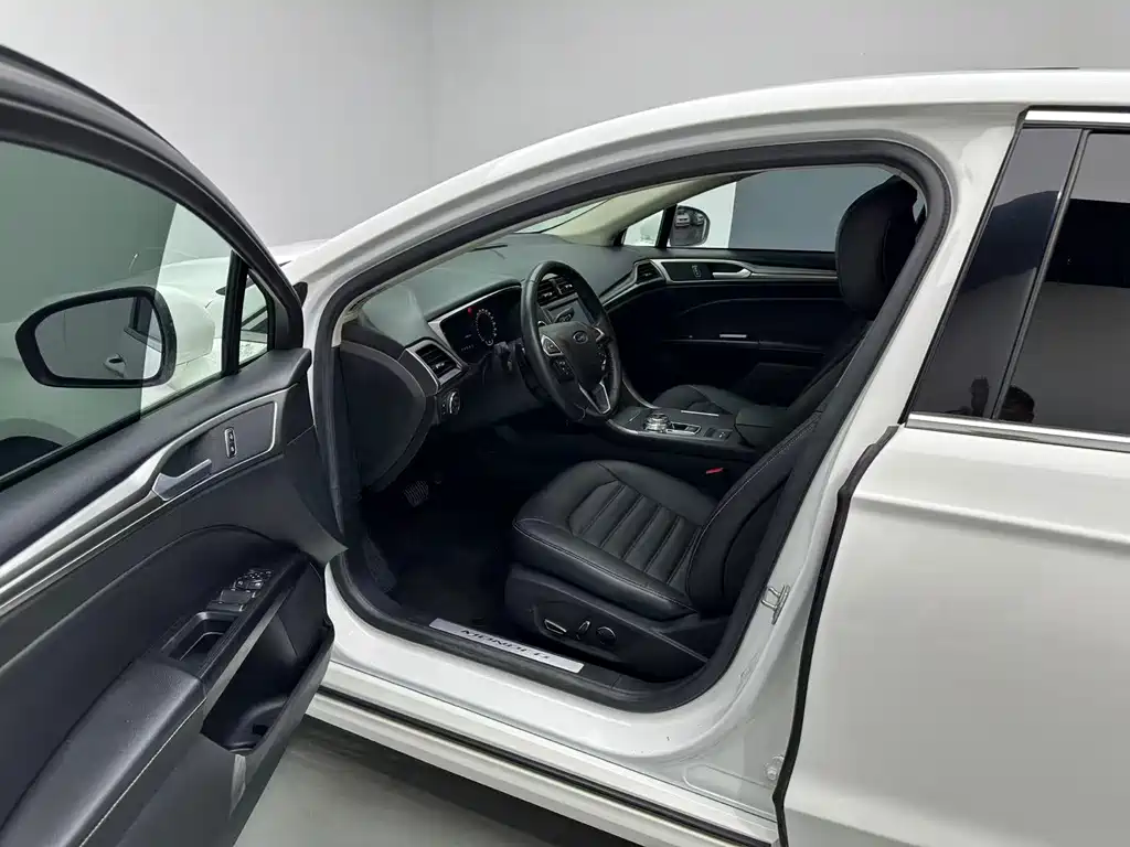 Ford Mondeo — миниатюра 5