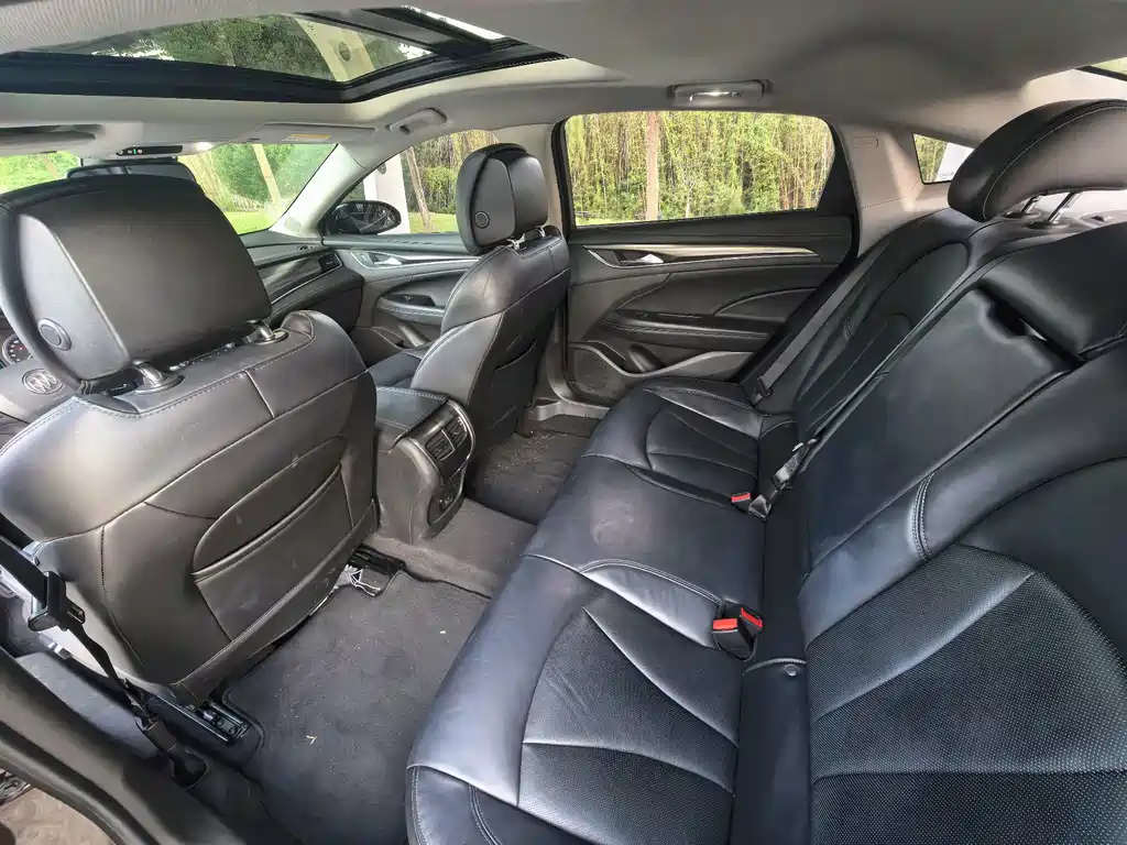 Buick LaCrosse — миниатюра 12
