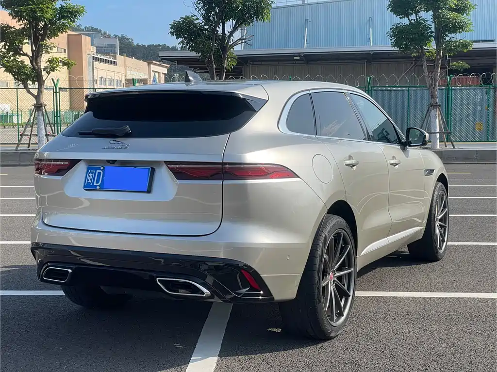 Jaguar F-Pace 2022 P340 R-Dynamic SE