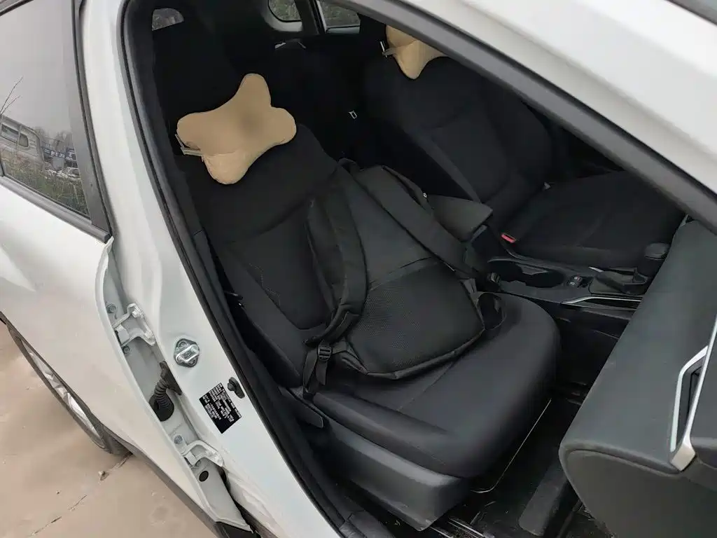Toyota Corolla Cross — миниатюра 20