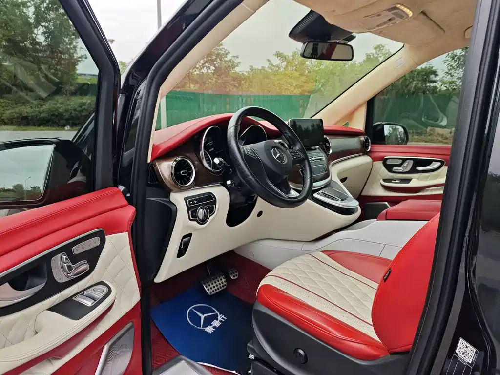 MERCEDES-BENZ V CLASS