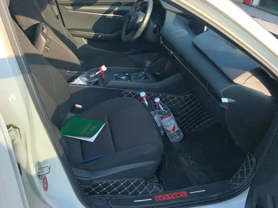 Mazda 3 Axela — миниатюра 8