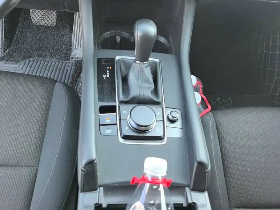 Mazda 3 Axela — миниатюра 16