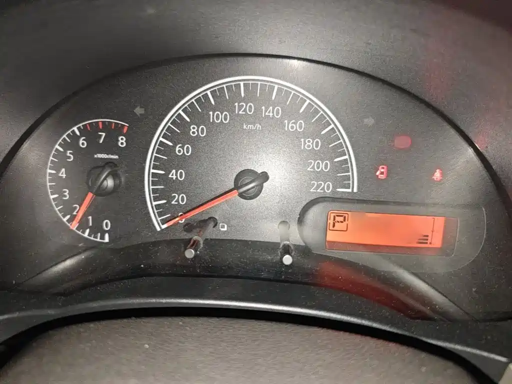 Nissan Sunny — миниатюра 4