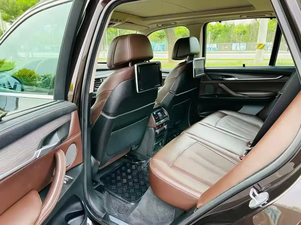 BMW X5 (Import) — миниатюра 12