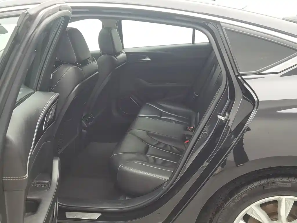 Hongqi Hongqi H5 — миниатюра 15