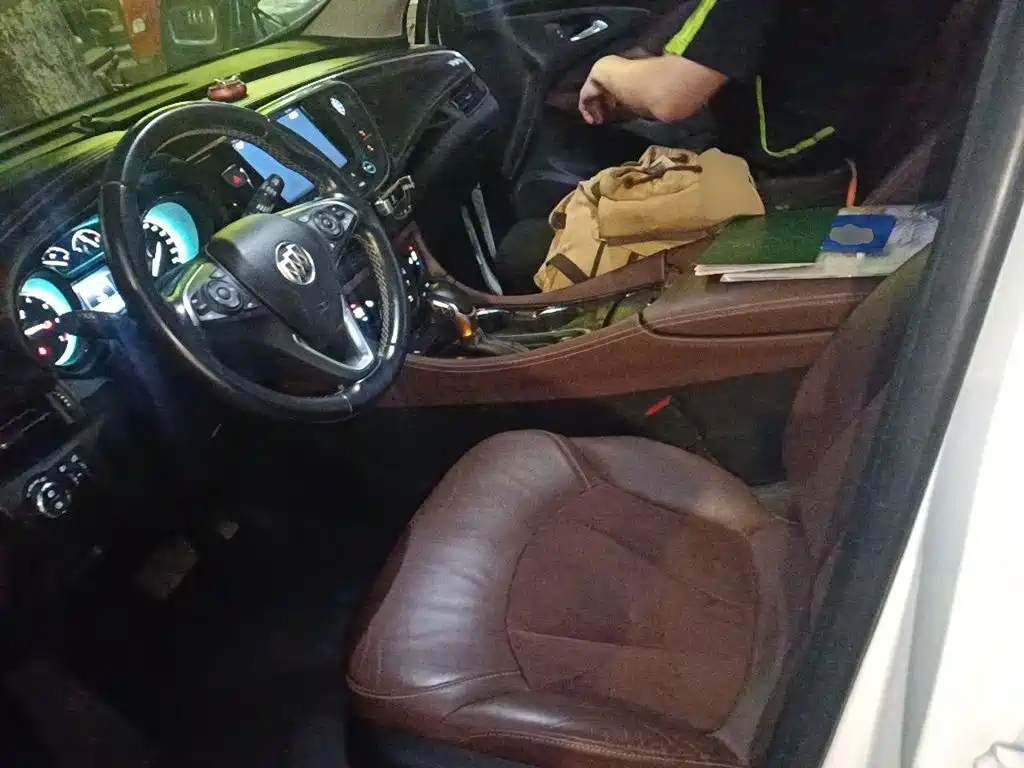 Buick Envision Plus — миниатюра 16