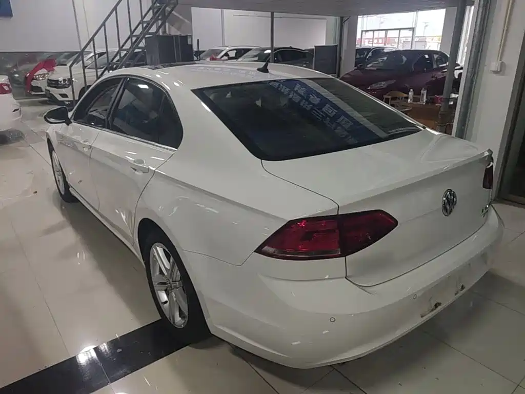 Volkswagen Lamando — миниатюра 5