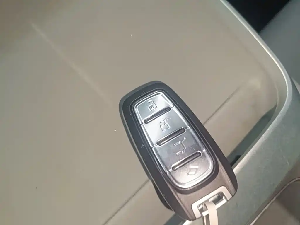 Roewe Young Wai D6 — миниатюра 17