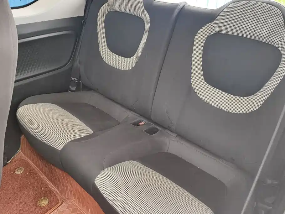 Wuling MINIEV — миниатюра 11