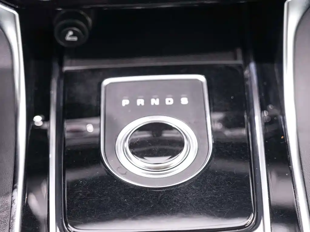 Jaguar XFL — миниатюра 18