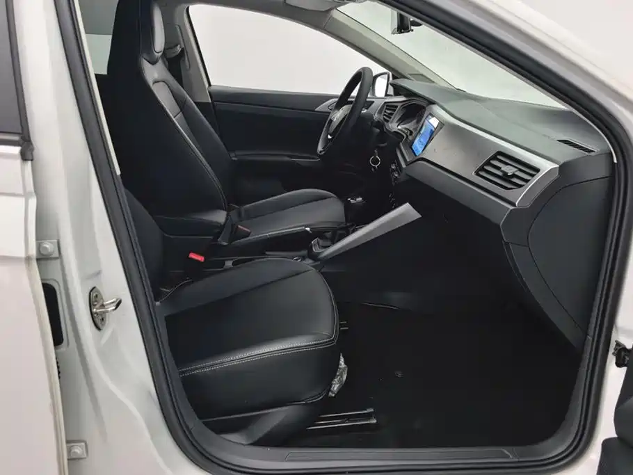 Volkswagen Polo Plus 1.5L Auto Panoramic Joy Edition, фото 8