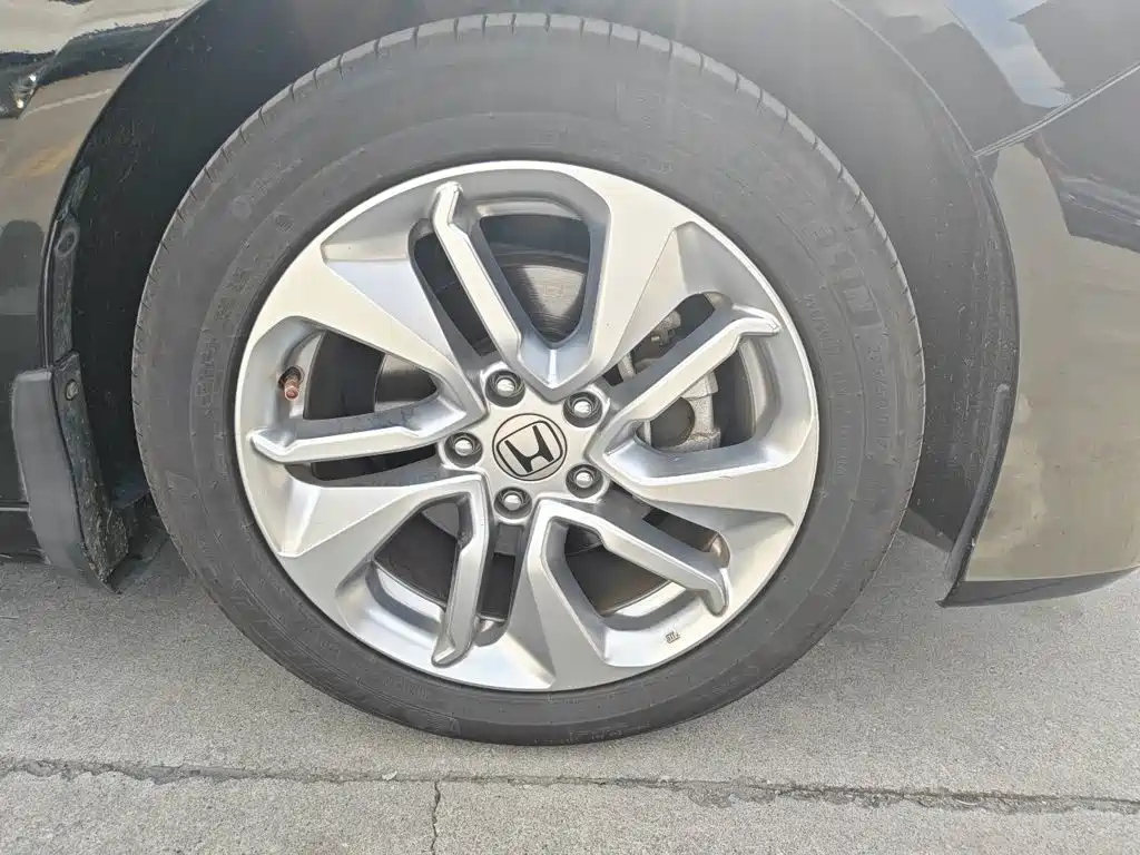Honda Accord — миниатюра 24