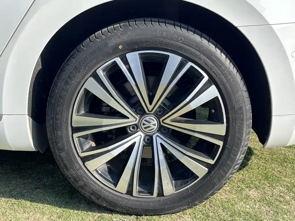 Volkswagen CC — миниатюра 11