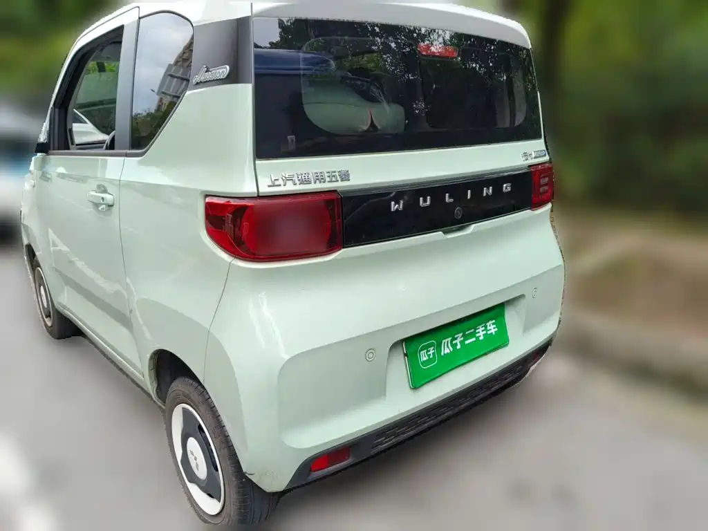 Wuling MINIEV — миниатюра 4