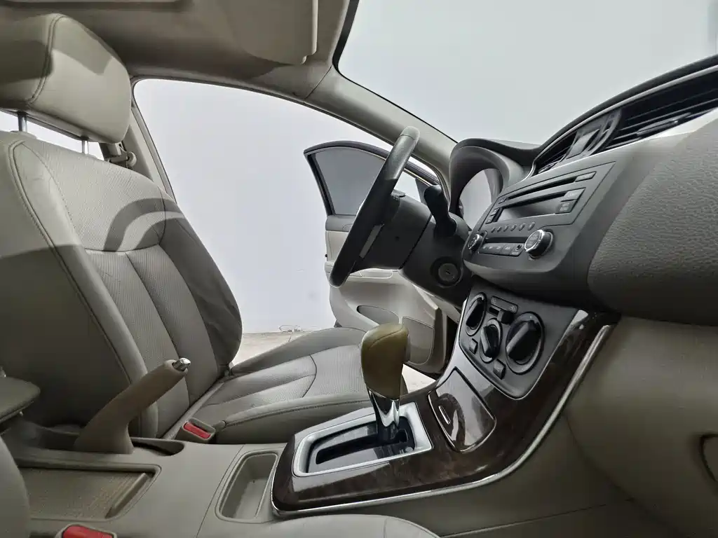 Nissan Sylphy — миниатюра 15