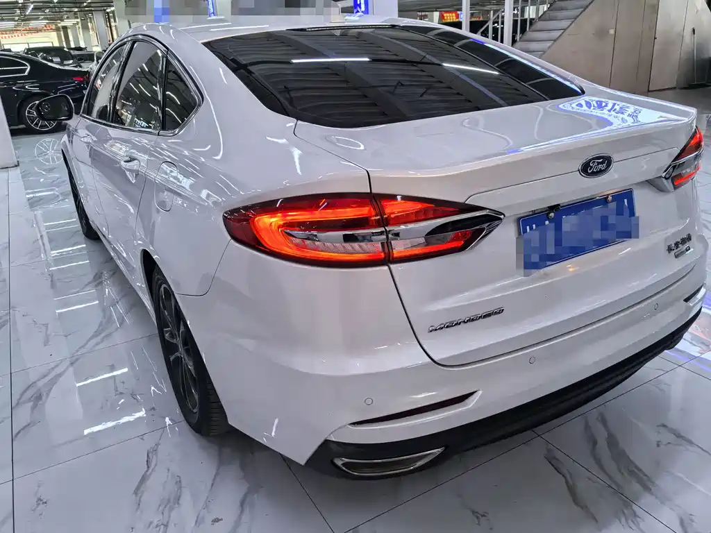 Ford Mondeo — миниатюра 4