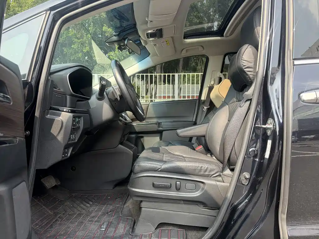 Honda Odyssey — миниатюра 8