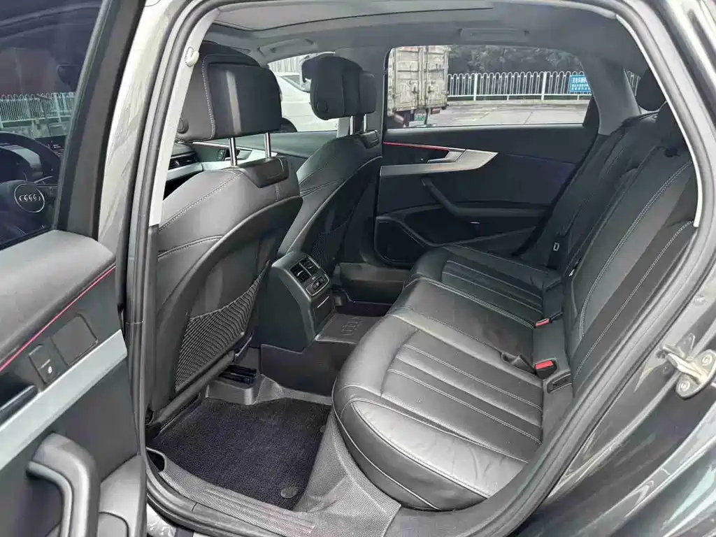 Audi A4L — миниатюра 3