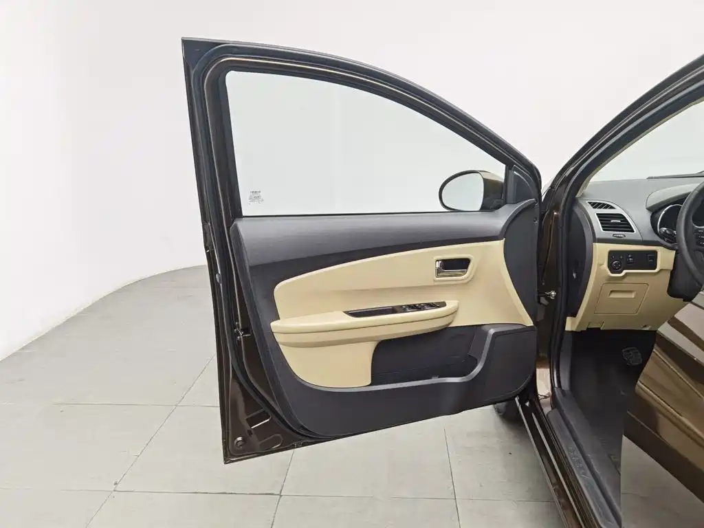 Chery E3 — миниатюра 8