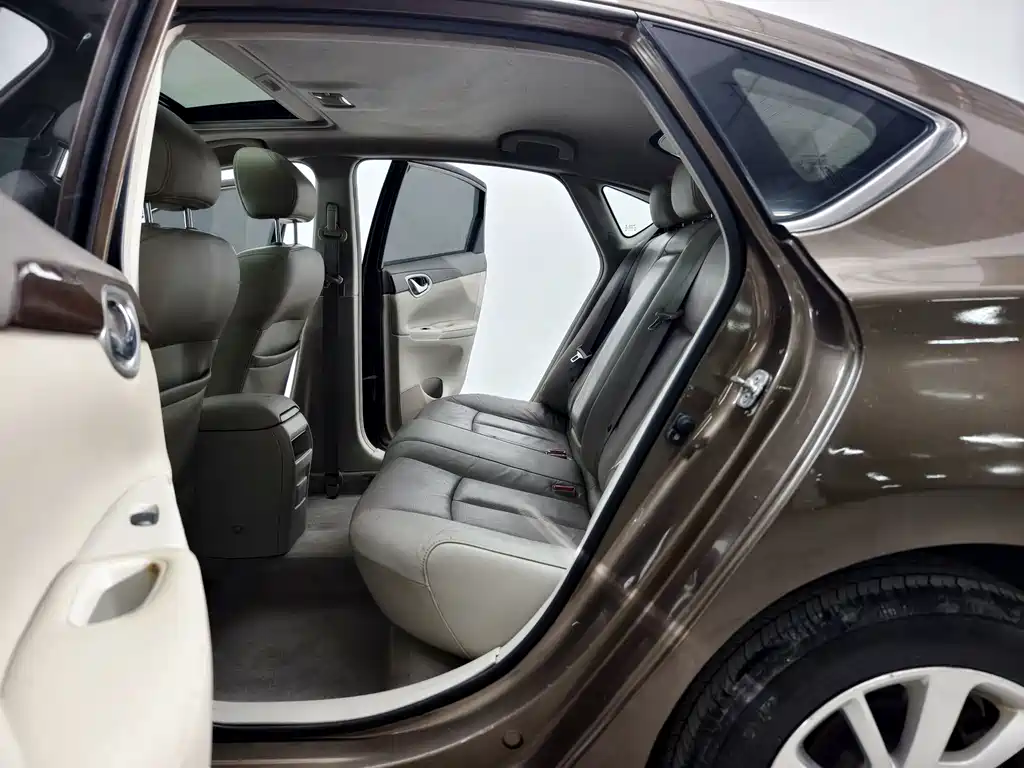 Nissan Sylphy — миниатюра 13