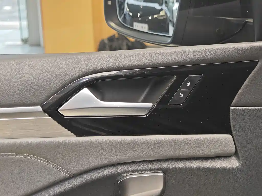 Volkswagen Sagitar — миниатюра 8