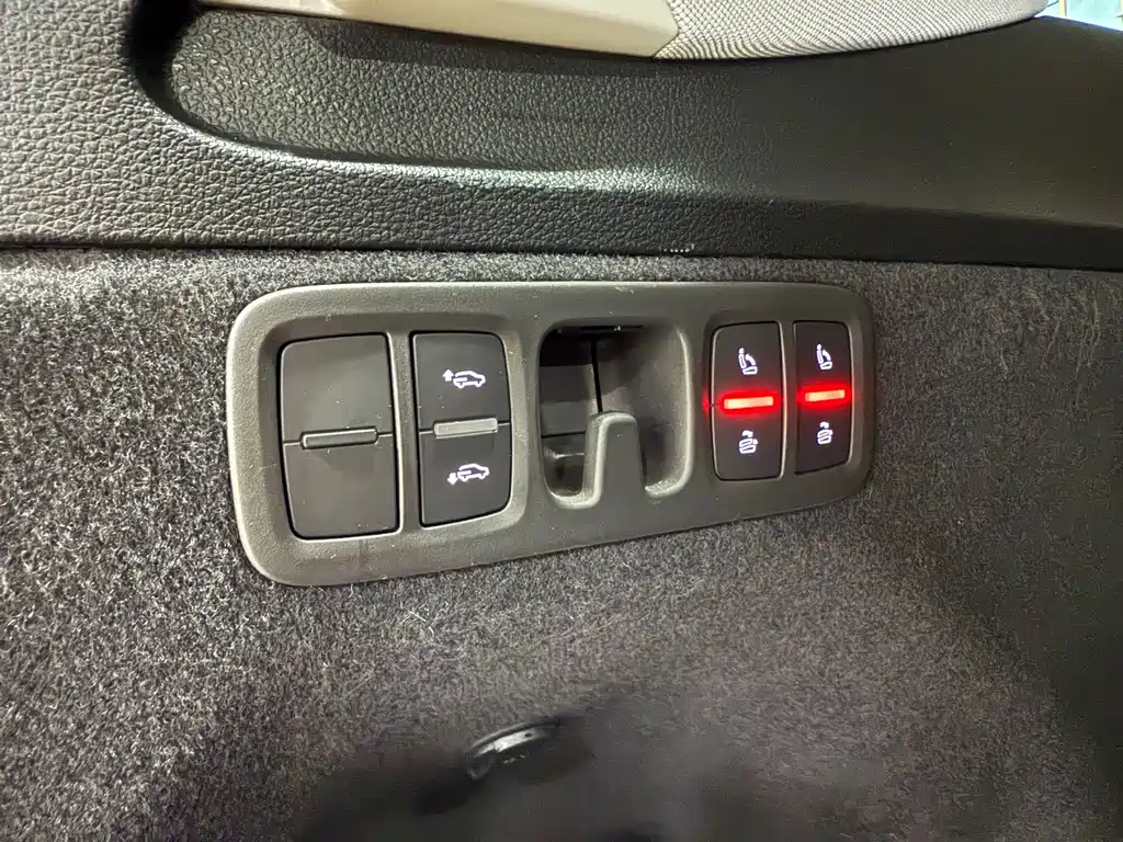 Audi Q7 — миниатюра 14